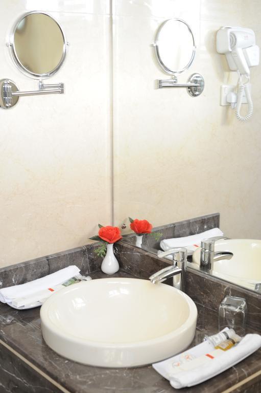 Rose Oasis Hotel Najran Quarto foto