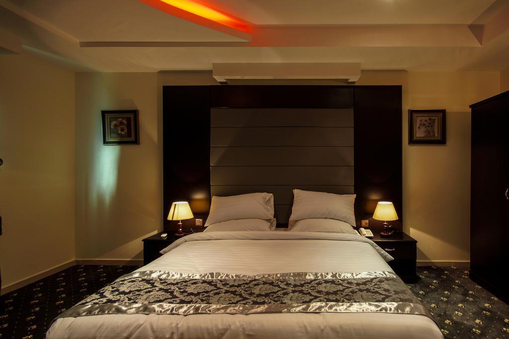 Rose Oasis Hotel Najran Quarto foto